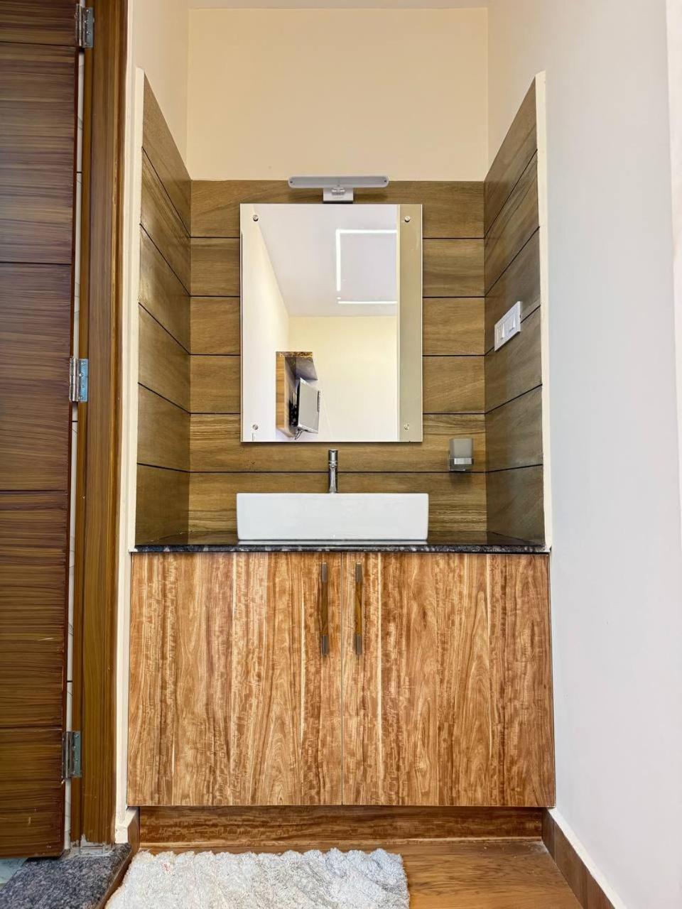 Hotel Krishnakripa Premium Residency à Kochi Extérieur photo