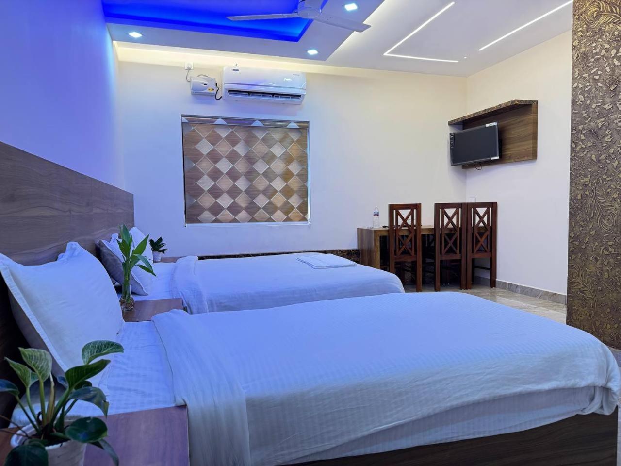 Hotel Krishnakripa Premium Residency à Kochi Extérieur photo