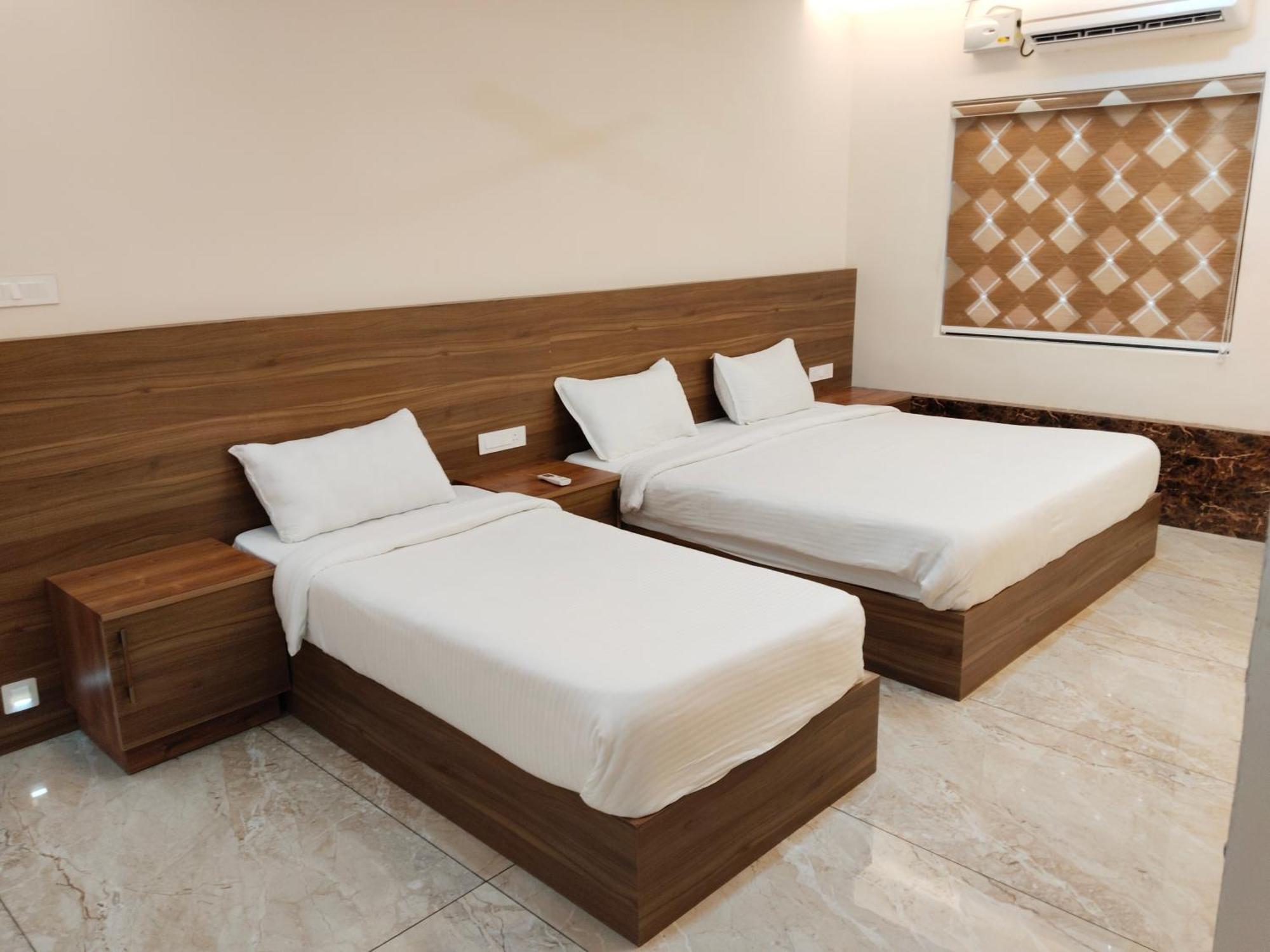 Hotel Krishnakripa Premium Residency à Kochi Extérieur photo